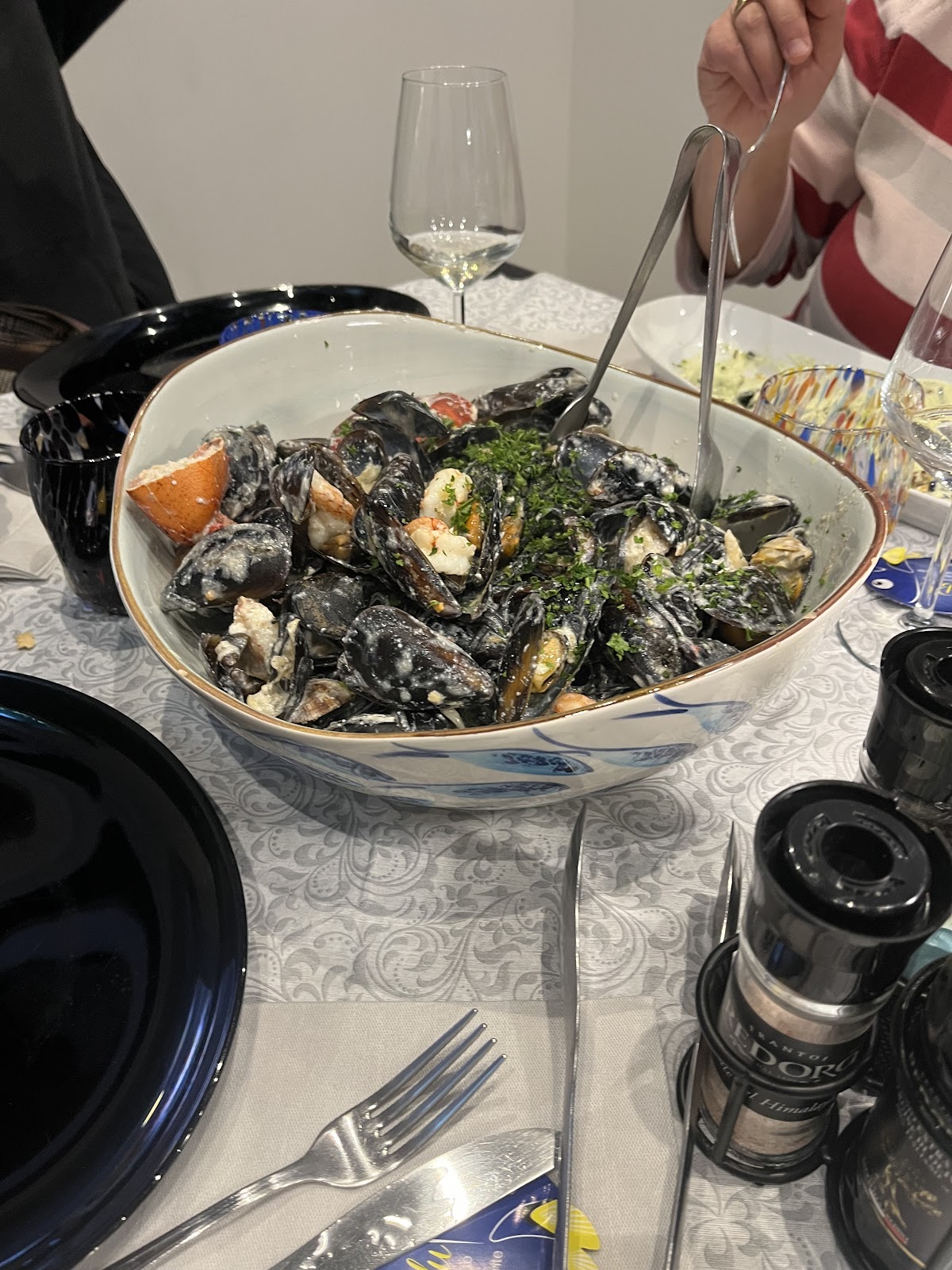 Zuppa di pesce con cozze e vongole