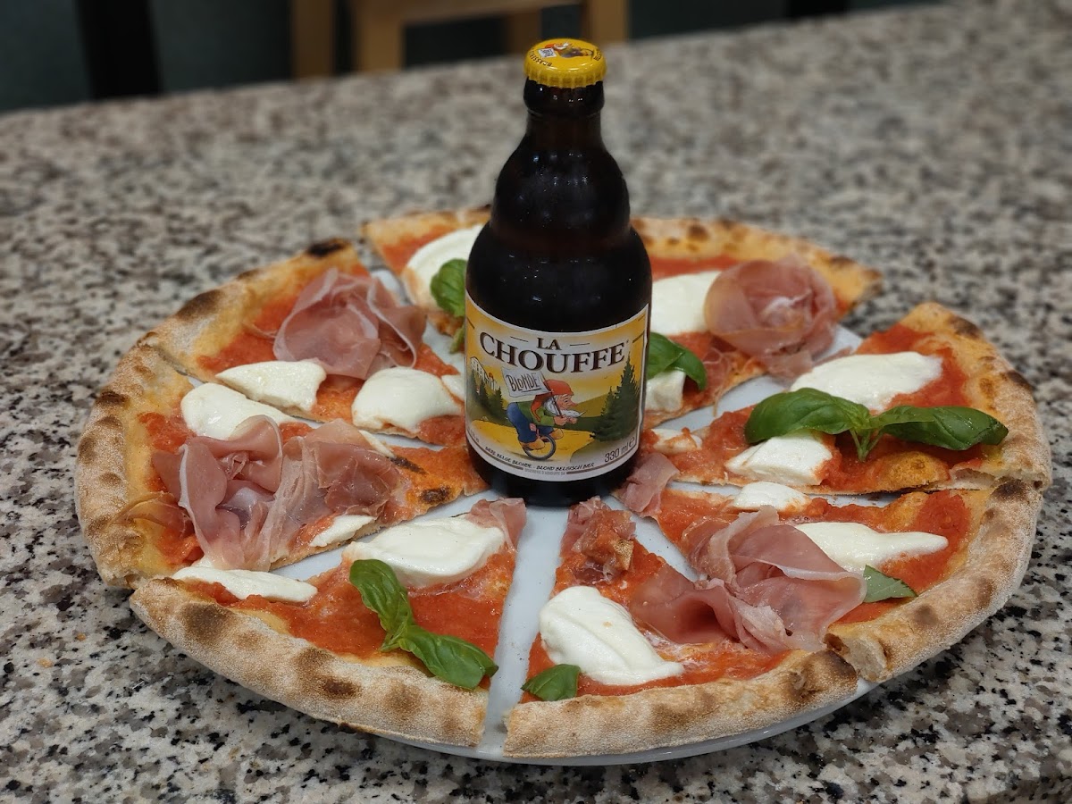 Pizza Prosciutto e Mozzarella