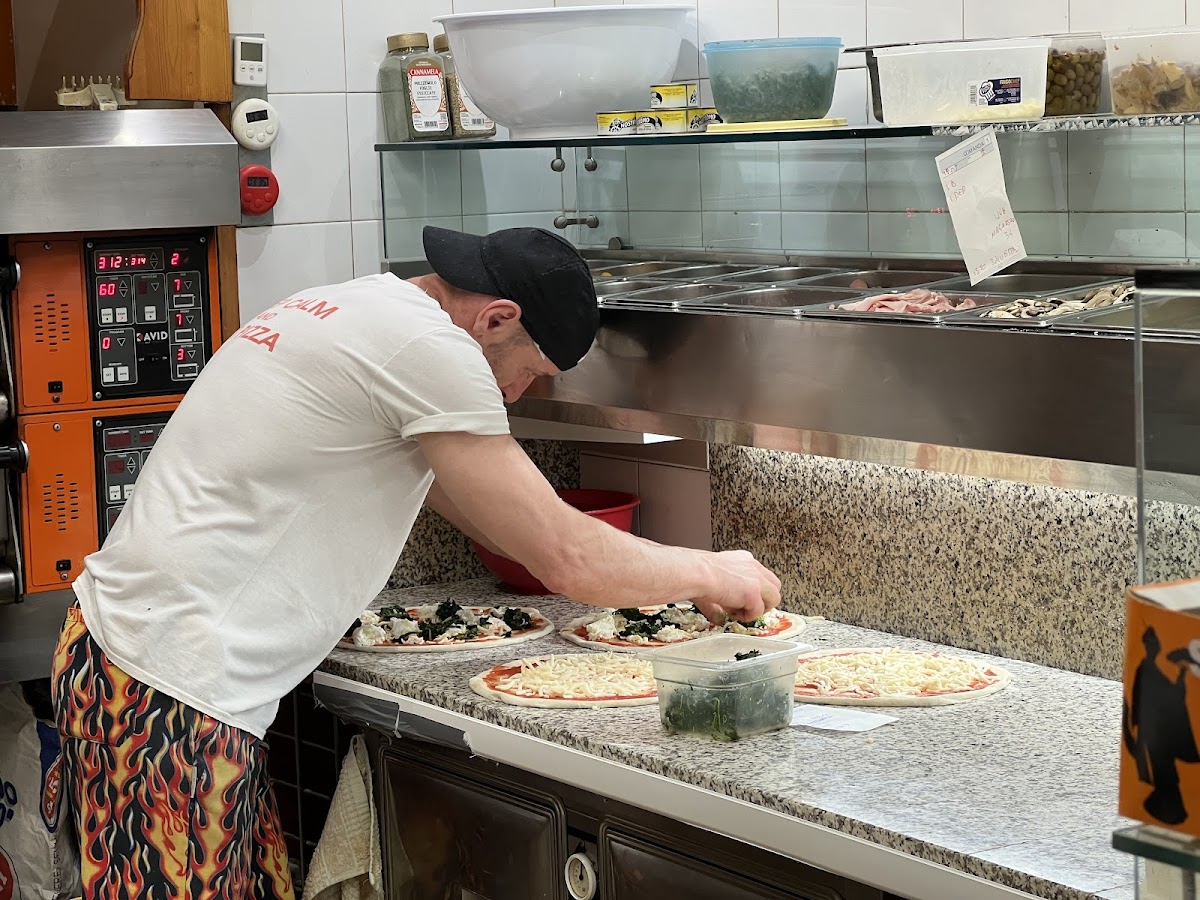 Luca al lavoro